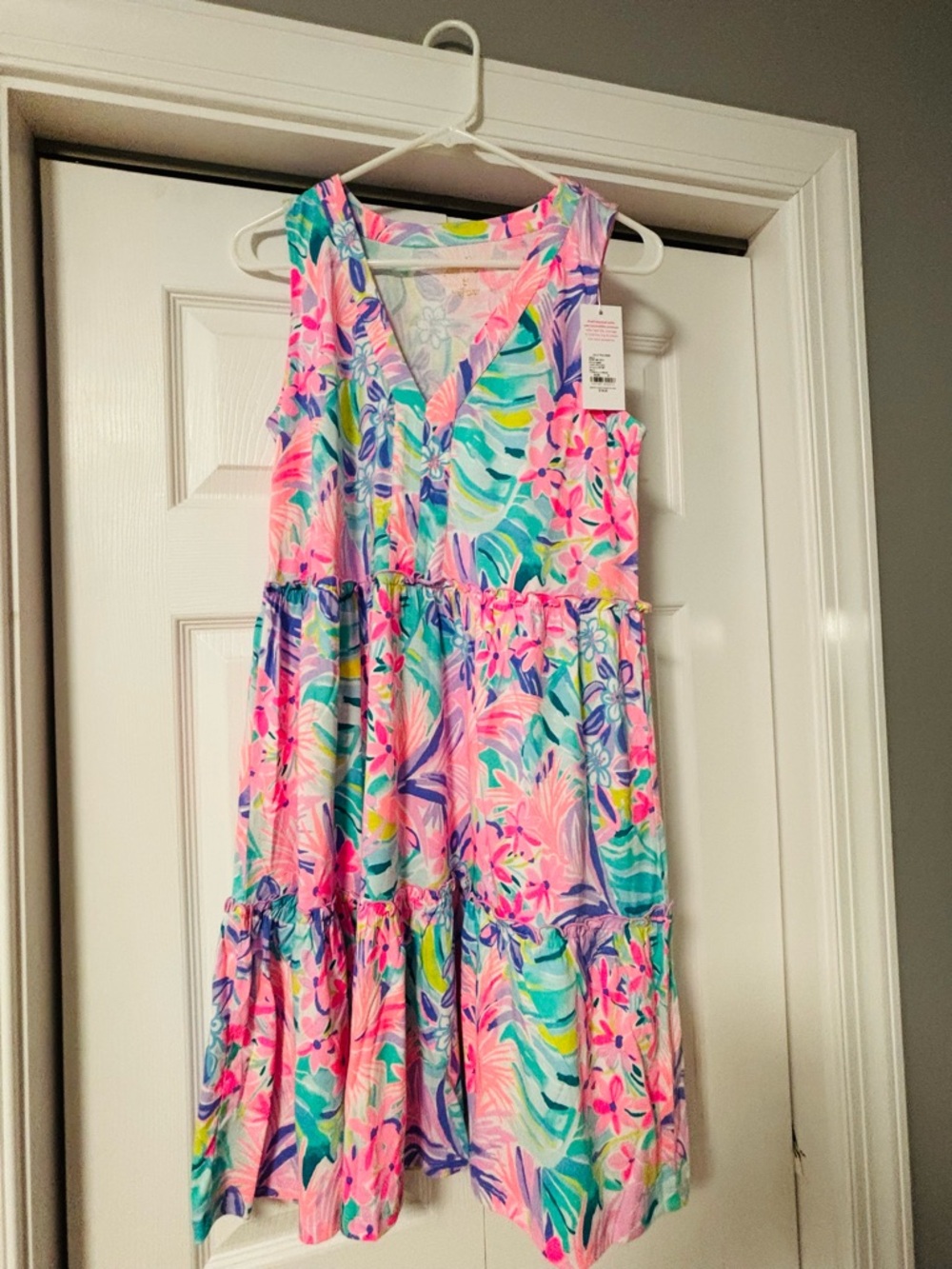 Lilly Pulitzer Lorina V neck dress size S - Picture 2 of 7